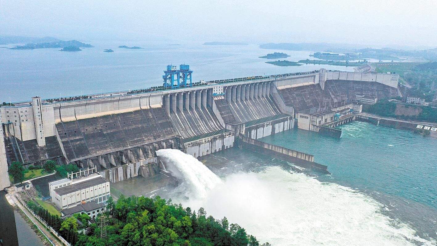 微特為丹江口電廠壩頂門機配裝監控系統