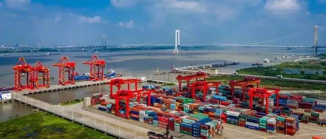 微特為海昌碼頭起重設備安全保護裝置改造升級