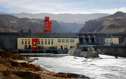 高原班多電站門機抓梁的奇遇